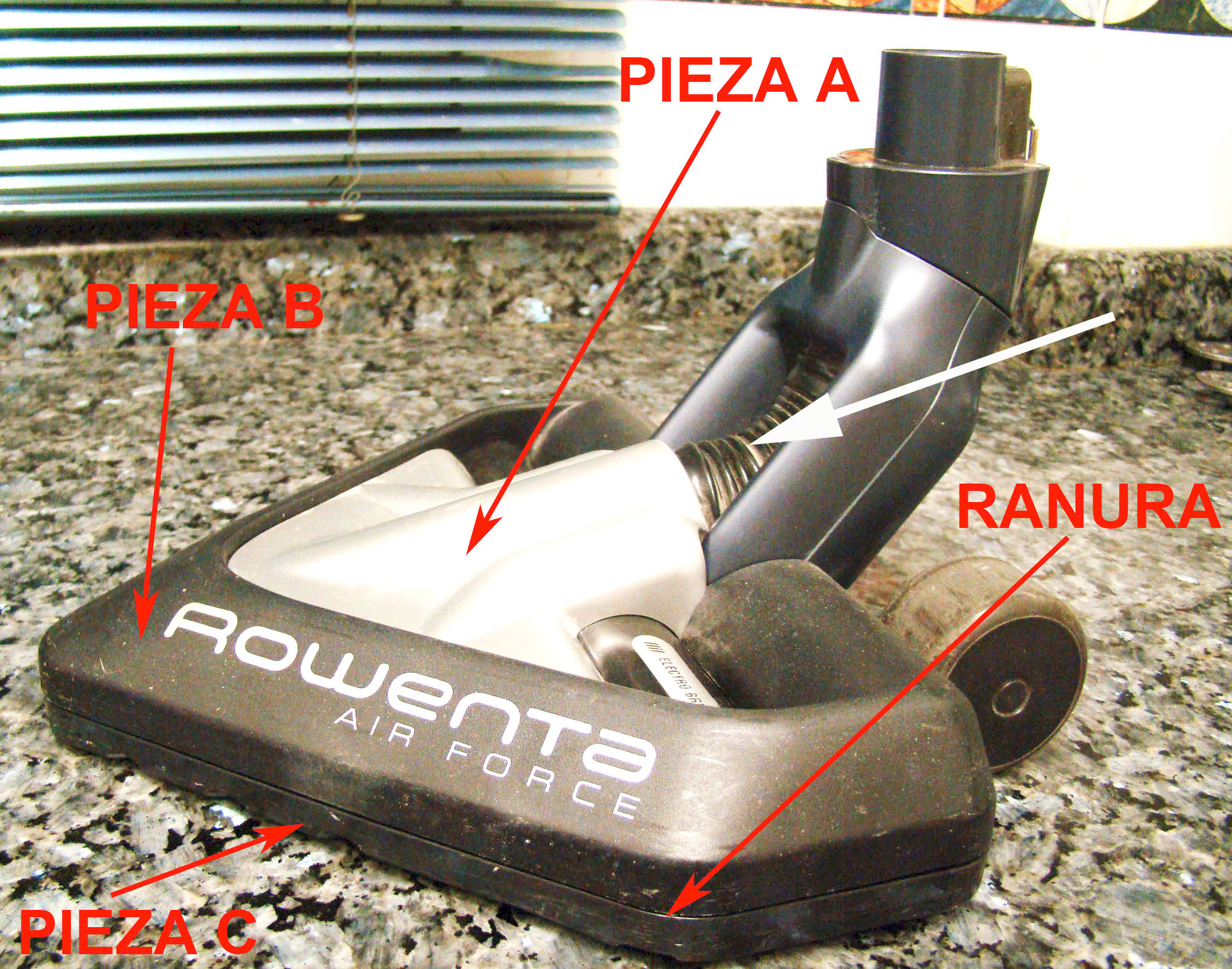 Vite Di Fissaggio Per Aspirapolvere Rowenta Air Force (RS-RH4905) – Ricambio Originale